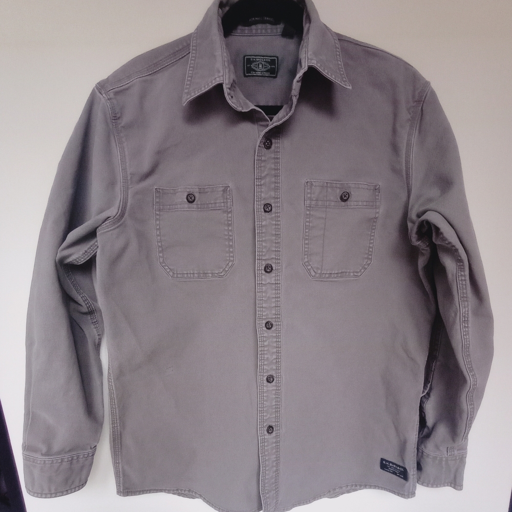 GH BASS Gray Canvas Button-Up Shirt Size Medium